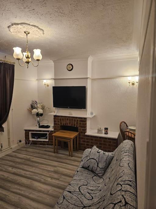 Luxury Home In Lewisham บรอมลีย์ ภายนอก รูปภาพ